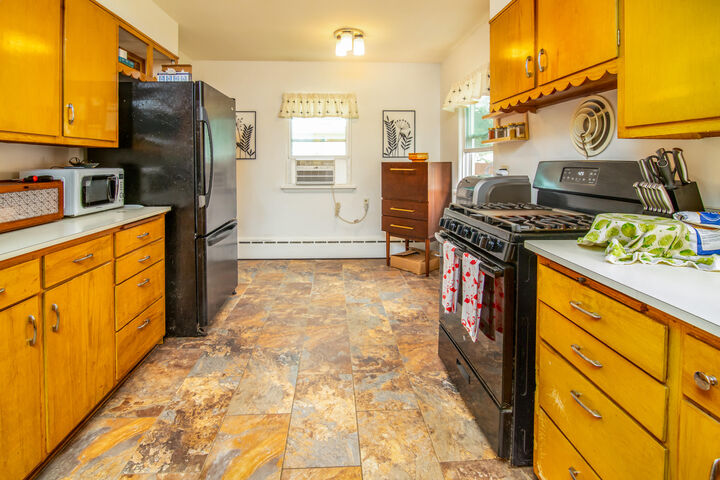 Property Photo: 186 South Wind Trl WI 53032
