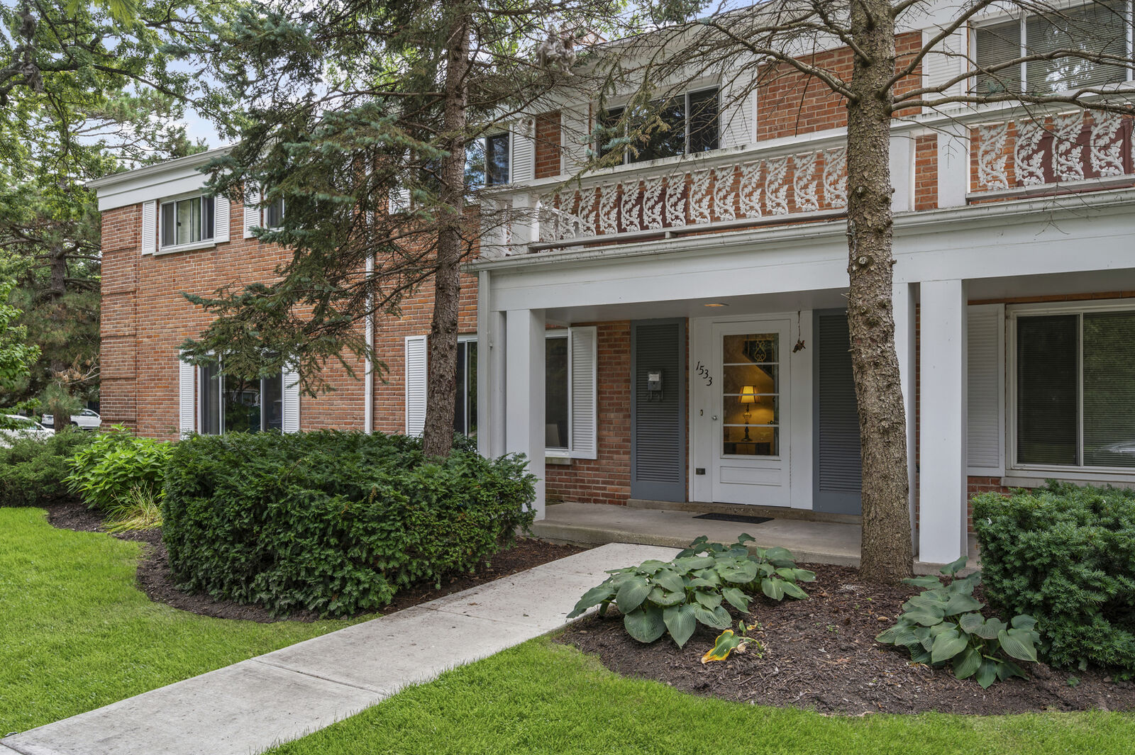 Property Photo: 1533 Palmgren Drive IL 60025