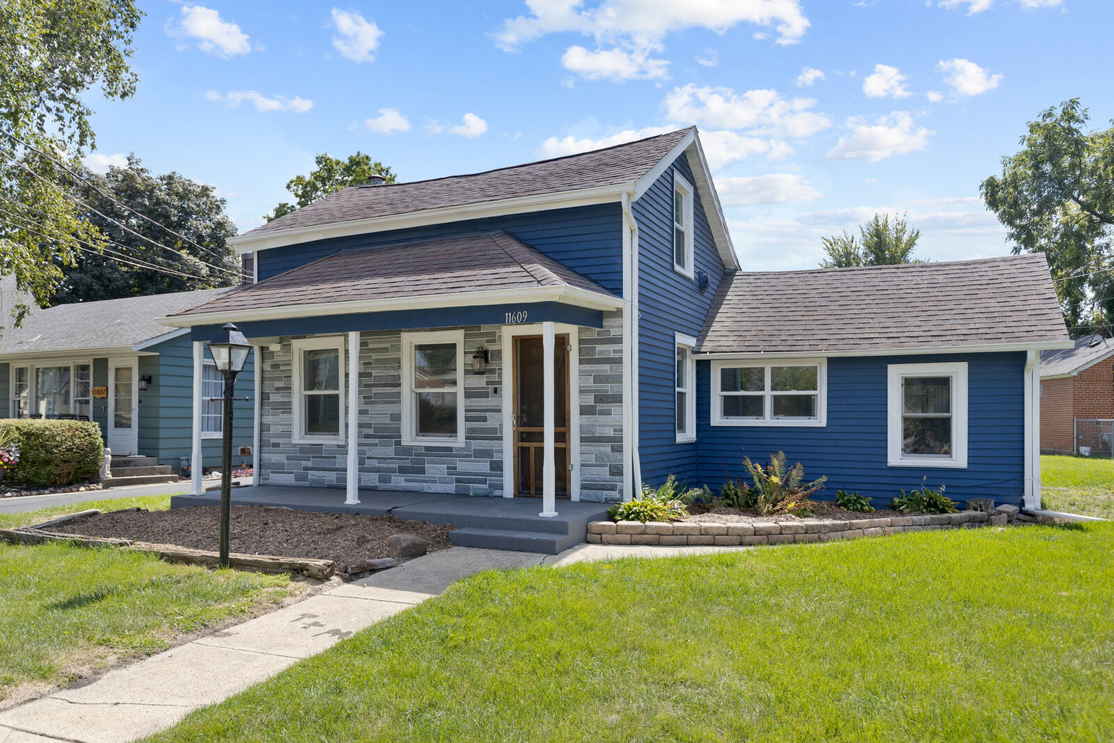 Property Photo:  11609 Main Street  IL 60142 