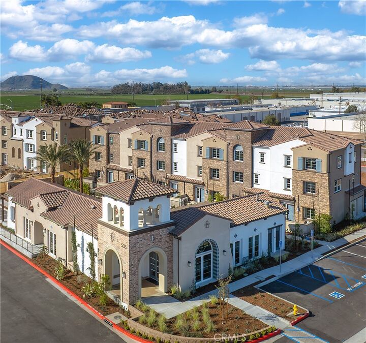 561 Via Vallarta  Camarillo CA 93012 photo