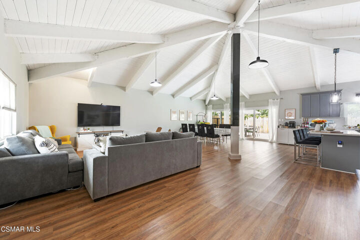 Property Photo:  2125 Yosemite Avenue  CA 93063 