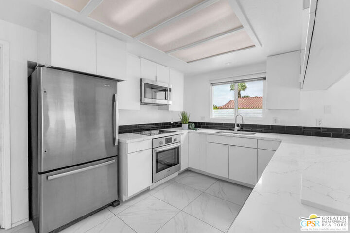 Property Photo:  2375 E Joyce Drive  CA 92262 