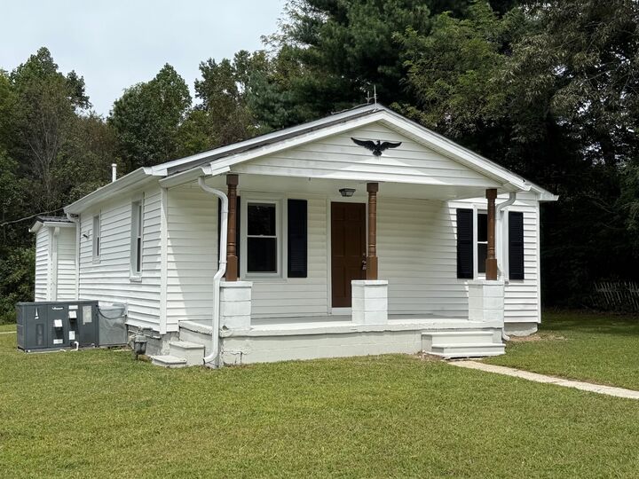 236 Emmett Stone Ln  Normandy TN 37360 photo