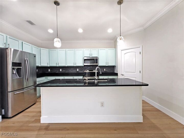 Property Photo: 2772 Via Piazza Loop FL 33905