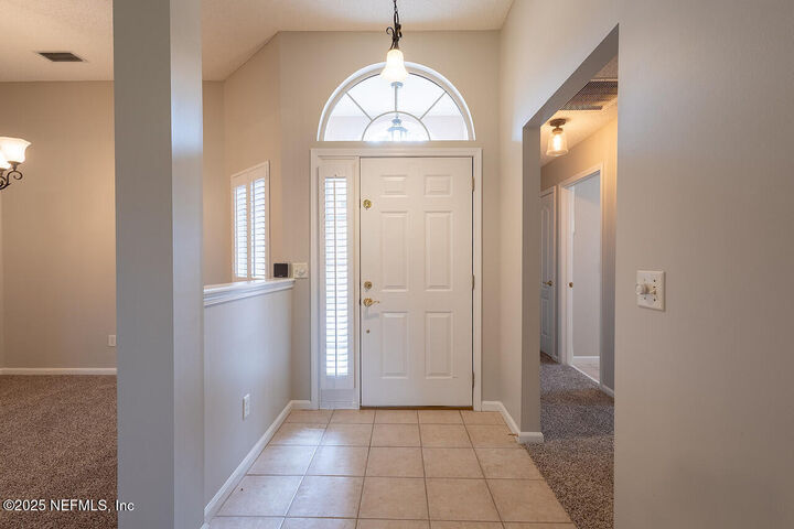 Property Photo: 1618 Highland View Court FL 32003