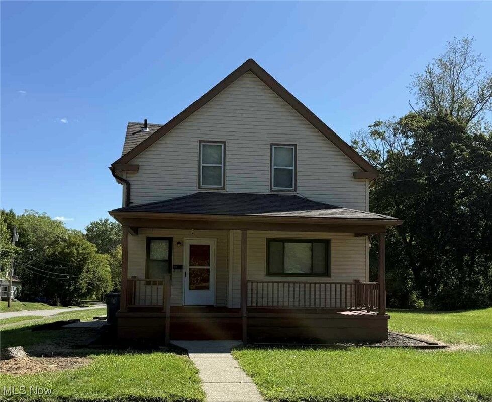 Property Photo:  217 S Jackson Street  OH 44506 