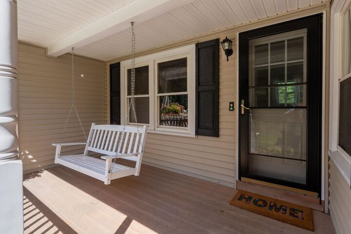 Property Photo: 9 Potter Road NH 03051