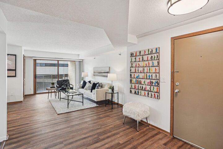 Property Photo: 121 Washington Avenue S 402 MN 55401