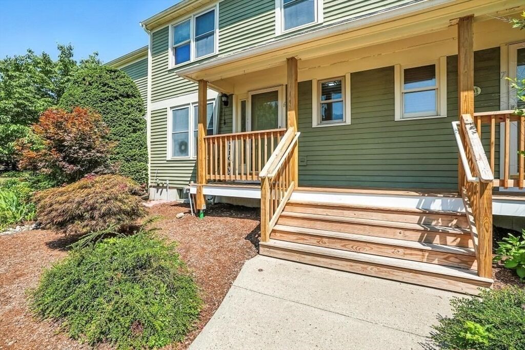 Property Photo: 6 Fieldstone St 6 MA 01568