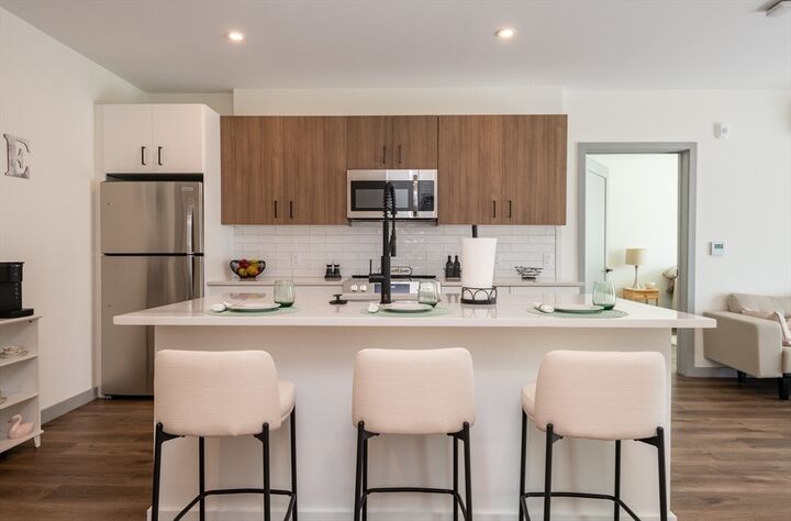 Property Photo:  203 Lowell St. 306  MA 01887 
