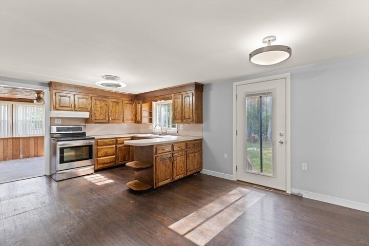 Property Photo: 121 Wentworth Ave MA 02301