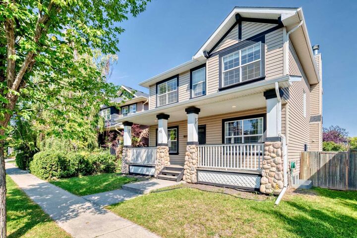 Property Photo: 40 Prestwick Estate Way SE AB T2Z 3Y9