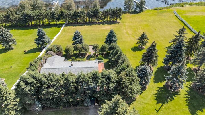 Property Photo: 62013 Twp Rd 462A AB T0C 0T0