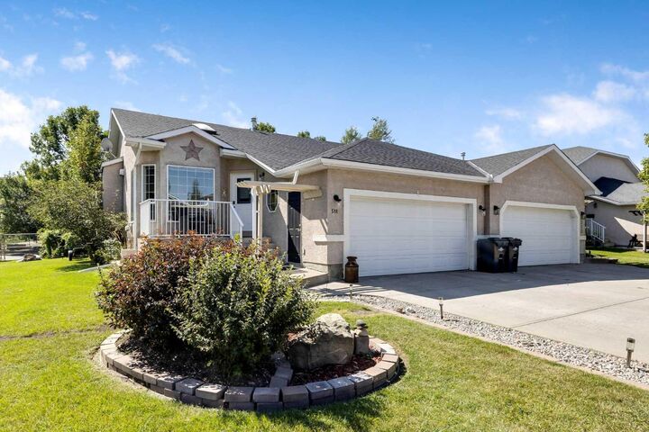 511 Lineham Acres Drive NW  High River AB T1C 1T3 photo