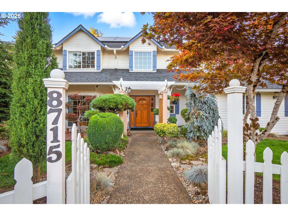 Property Photo:  8715 SW Tachi Ct  OR 97062 