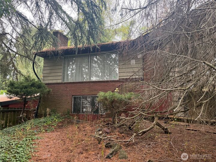 Property Photo: 2604 NE 82nd Street WA 98115