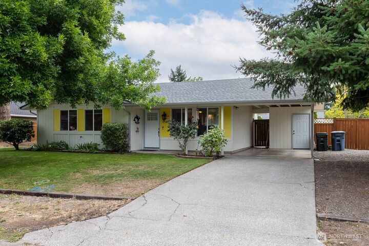 Property Photo:  17505  5th Avenue Ct E  WA 98387 