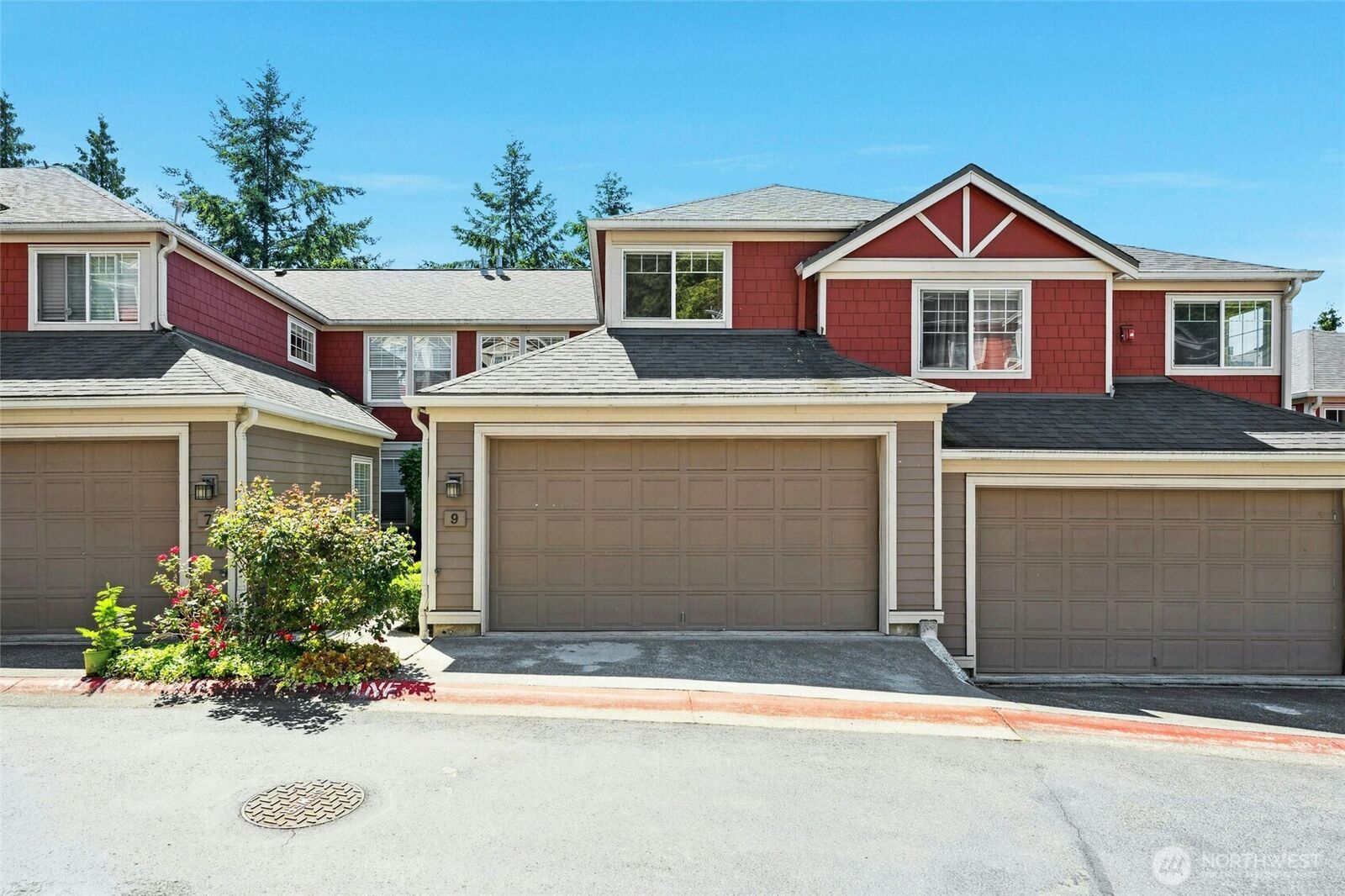 Property Photo: 2840 139th Avenue SE 9 WA 98005