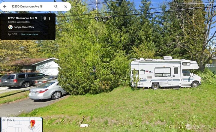 12250  Densmore Avenue N  Seattle WA 98133 photo