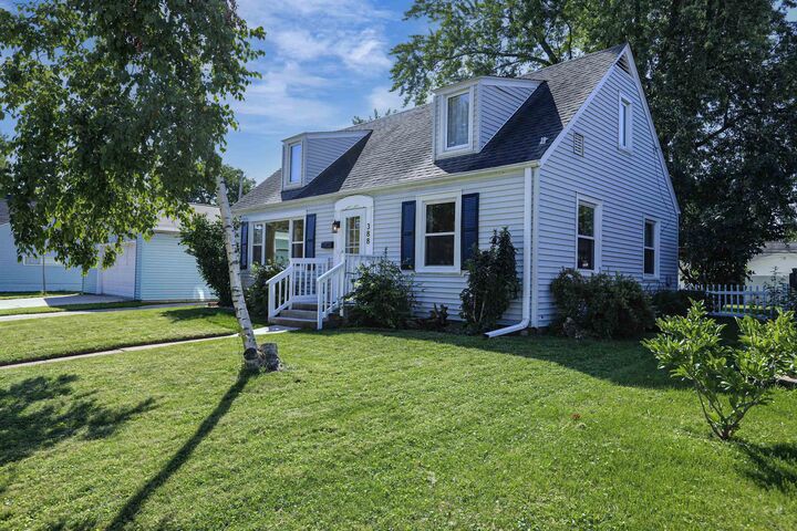 Property Photo: 388 E 13th Street WI 54935-5937