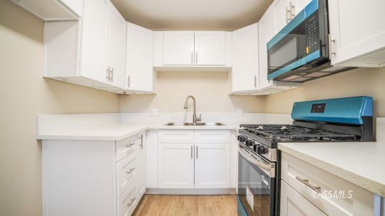 Property Photo: 529 W Church CA 93555
