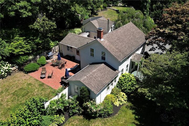 Property Photo: 342 Post Road RI 02891