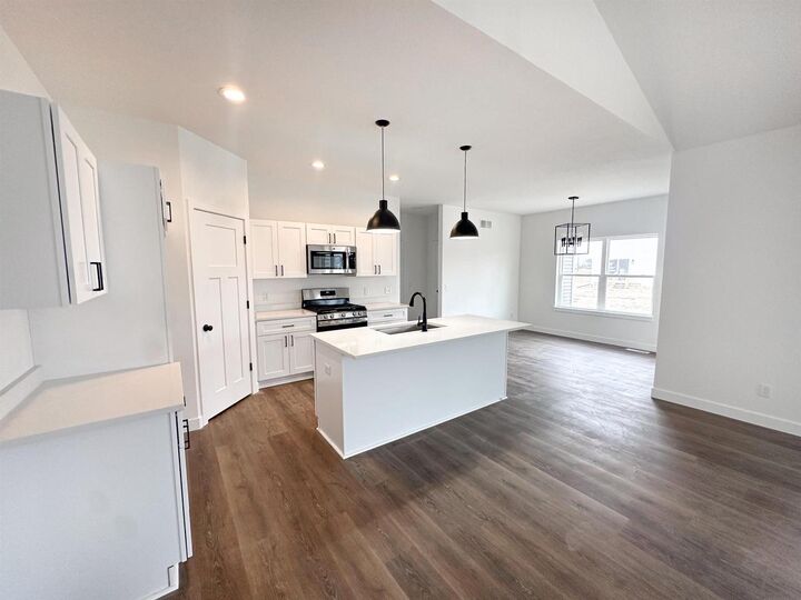 Property Photo:  1815 East Kyle Circle  WI 53511 