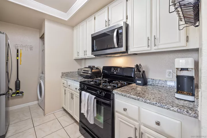 Property Photo: 2914 Elm Tree Ct CA 91978
