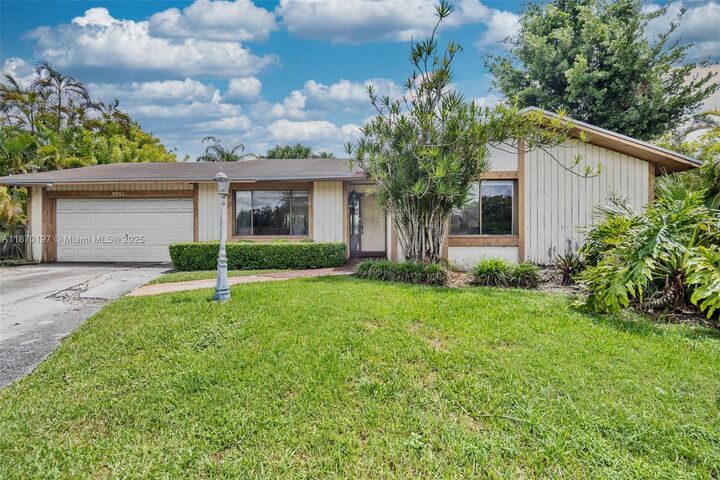Property Photo: 9935 SW 132nd Ct FL 33186