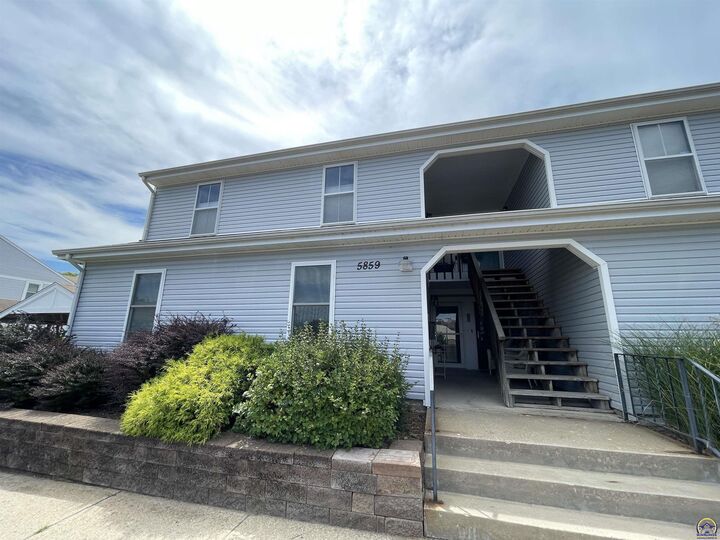 5859 SW 22nd Ter #3  Topeka KS 66614 photo