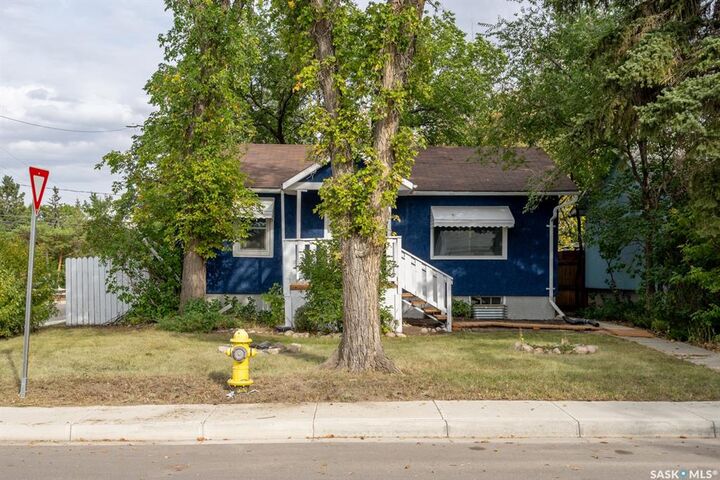 Property Photo: 801 Argyle Street SK S4T 3P9