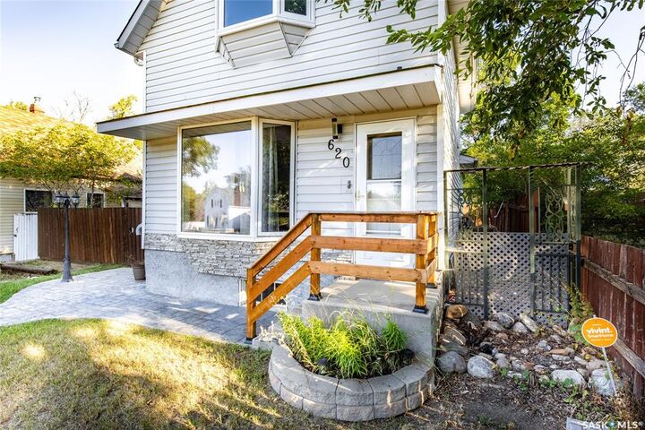 Property Photo: 620 Ominica Street E SK S6H 0H5