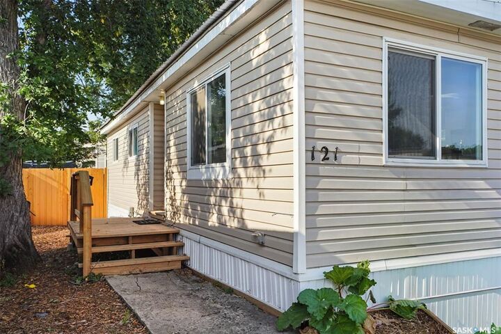 Property Photo:  219 Grant Street 121  SK S7N 2A5 