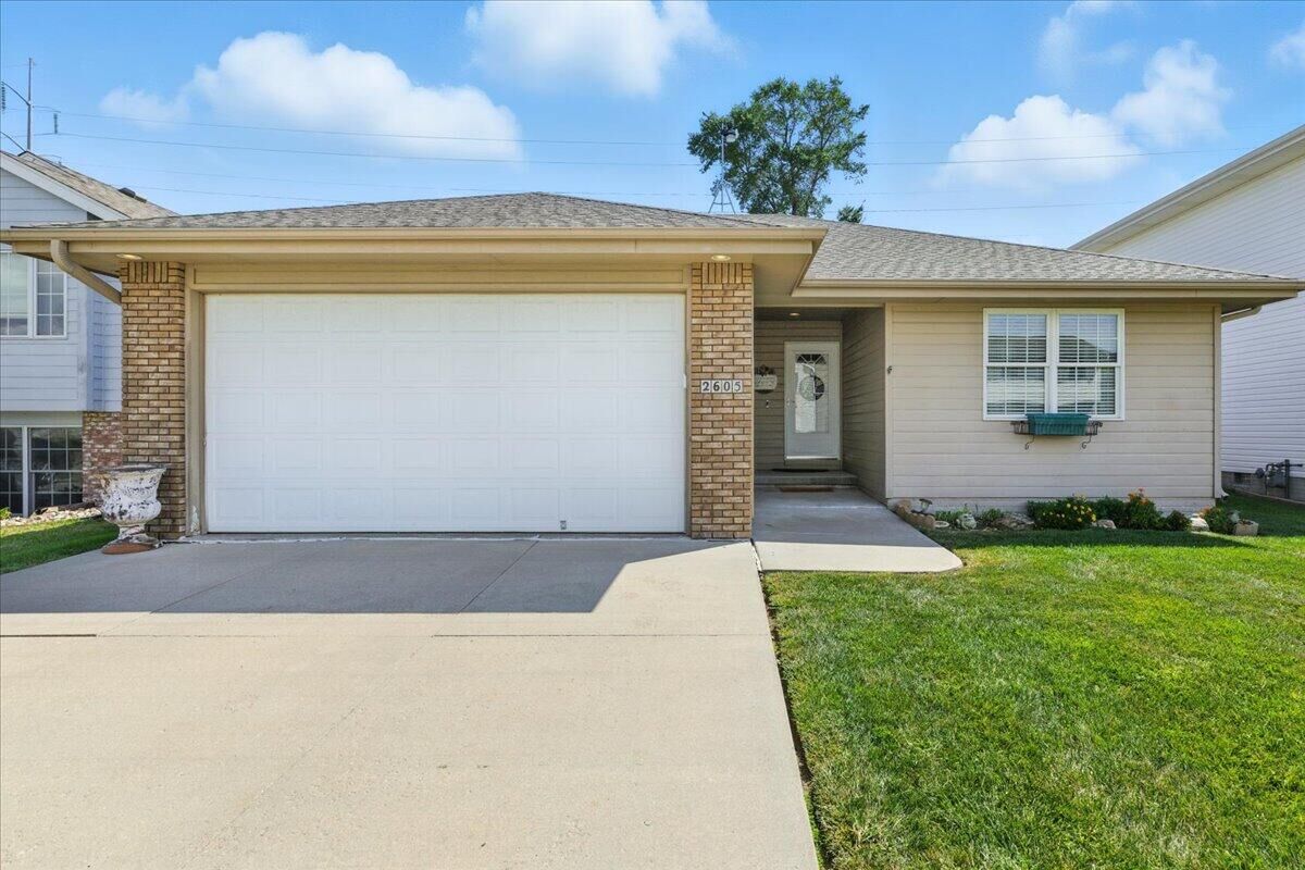 Property Photo: 2605 Pavich Drive IA 51501