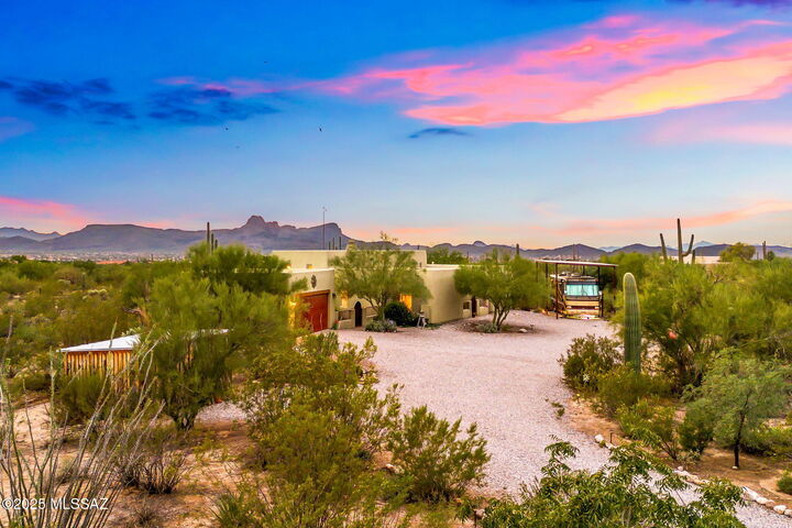 Property Photo:  10375 N Blue Bonnet Road  AZ 85742 