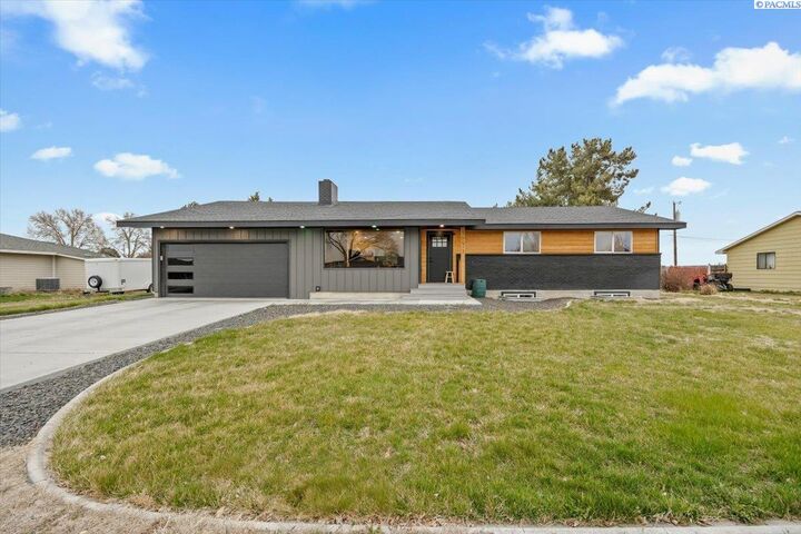 10013 W Argent Road  Pasco WA 99301 photo