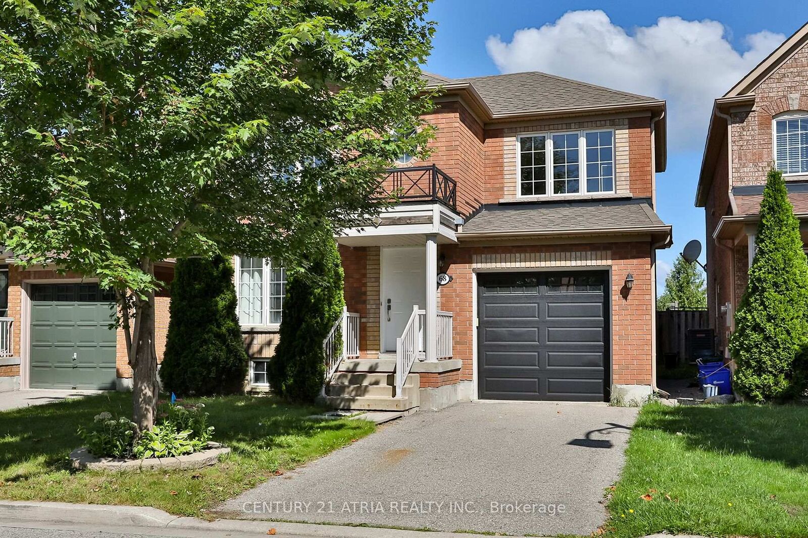 Property Photo: 68 Sunburst Crescent ON L6E 1R3