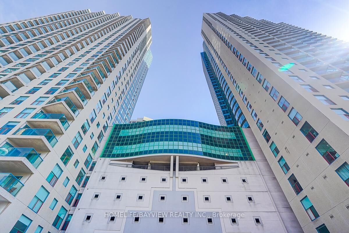 Property Photo: 99 Harbour Square 3108 ON M5J 2H2