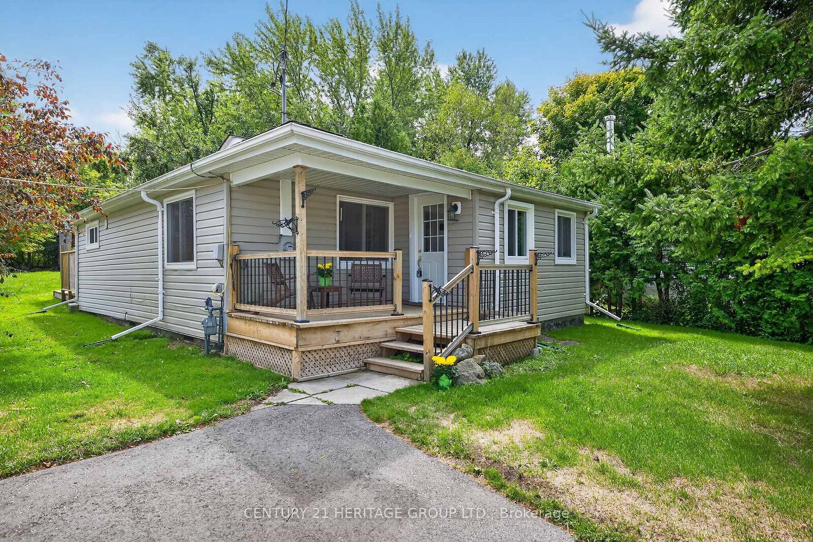 Property Photo: 67 Dorothy Avenue ON L0E 1R0