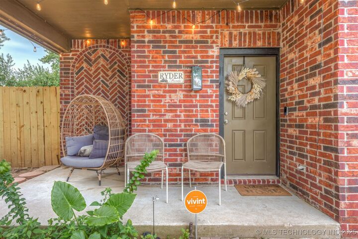 Property Photo:  15506 S 296th East Avenue  OK 74429 