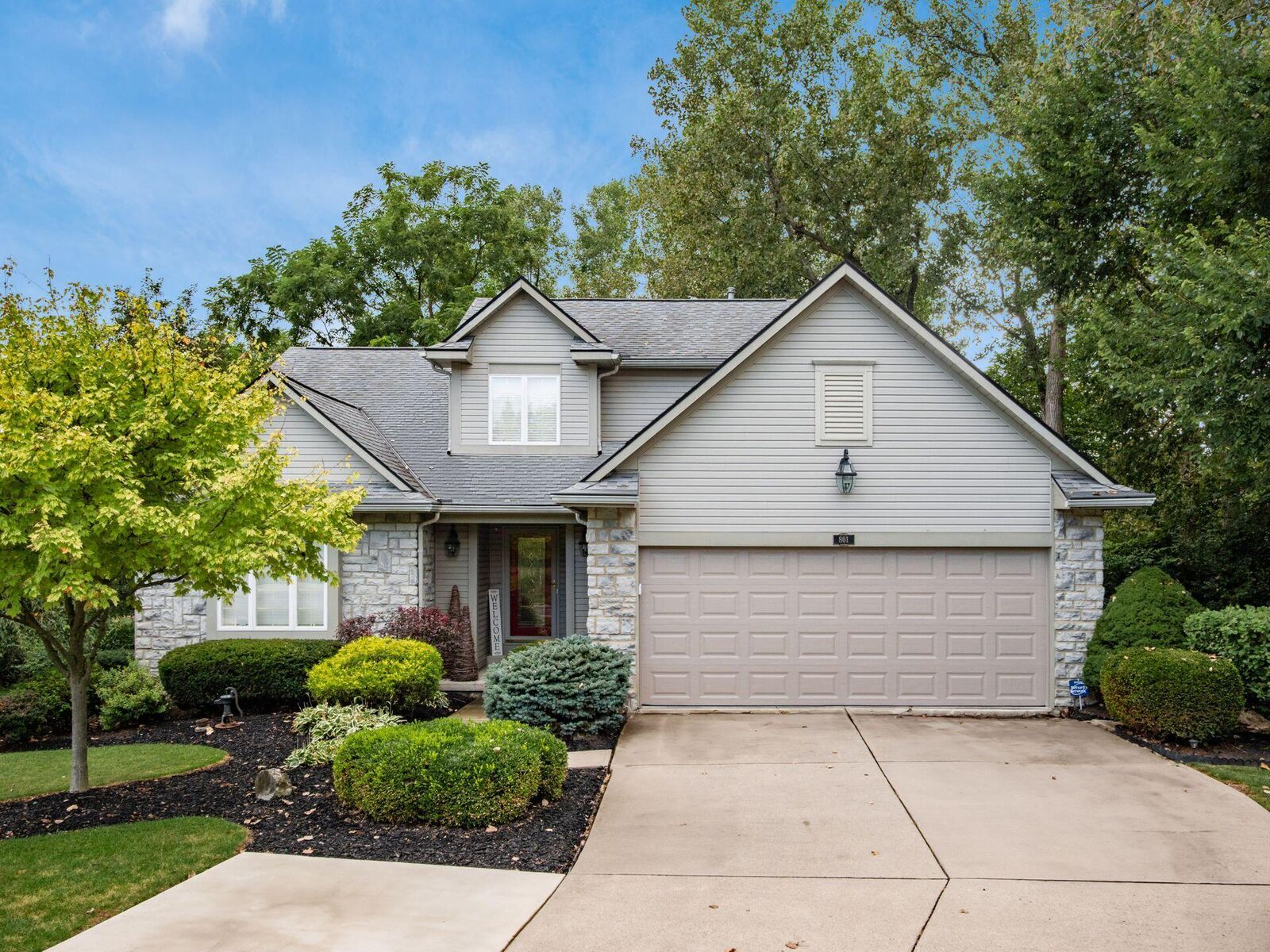 Property Photo:  801 Whetstone Court  OH 43311 