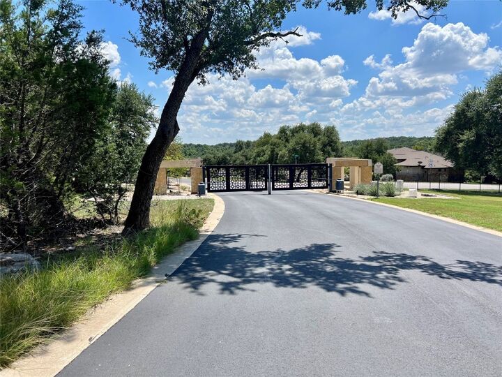 Property Photo:  307 Highland Spring Lane  TX 78633 