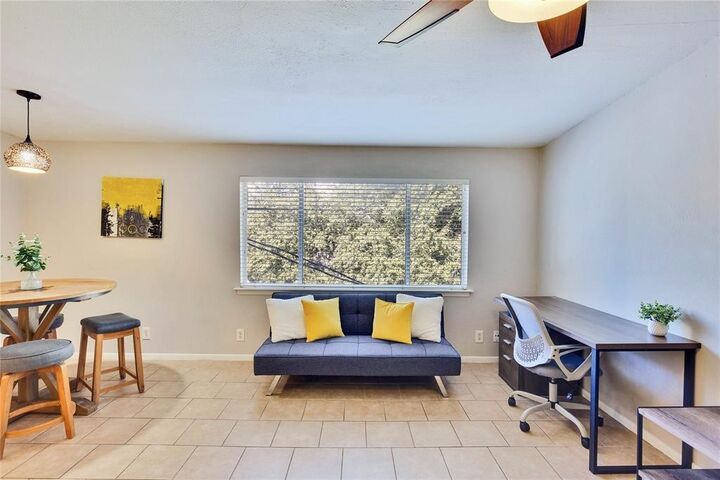 Property Photo: 2408 Longview Street 205 TX 78705