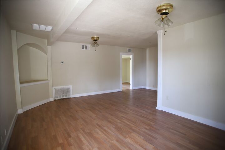 Property Photo: 1142 Cessal Avenue D TX 78721