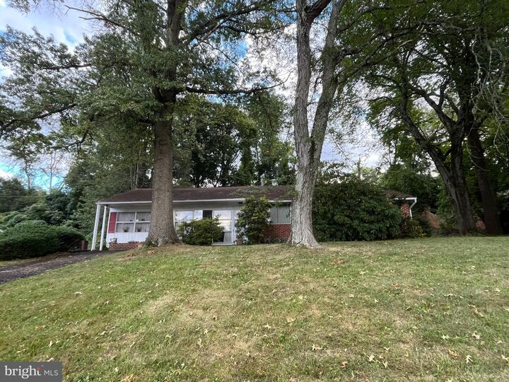 Property Photo:  1306 Stotesbury Avenue  PA 19038 