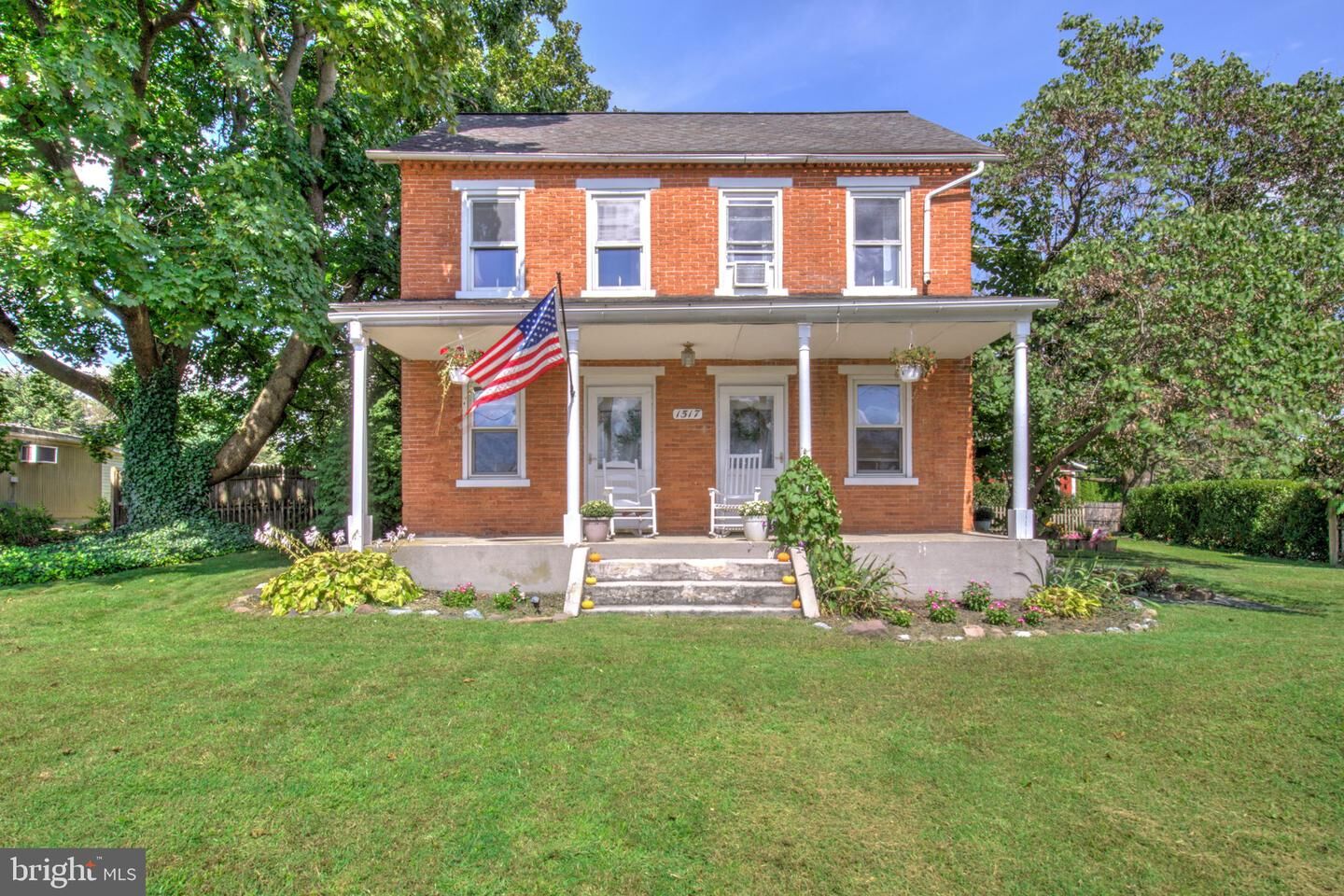 Property Photo: 1517 E Newport Road PA 17543