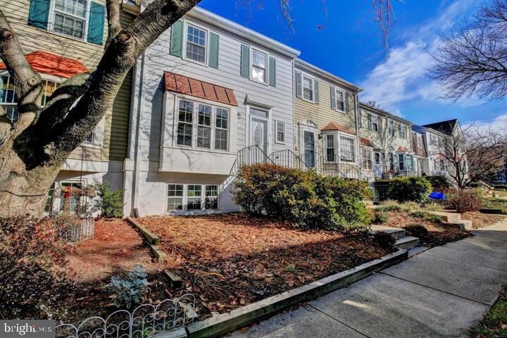 Property Photo: 1520 Marlborough Court MD 21114