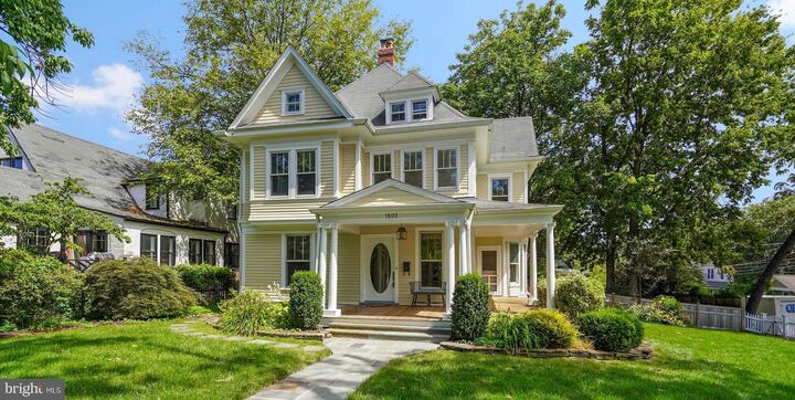 1503 Russell Road  Alexandria VA 22301 photo