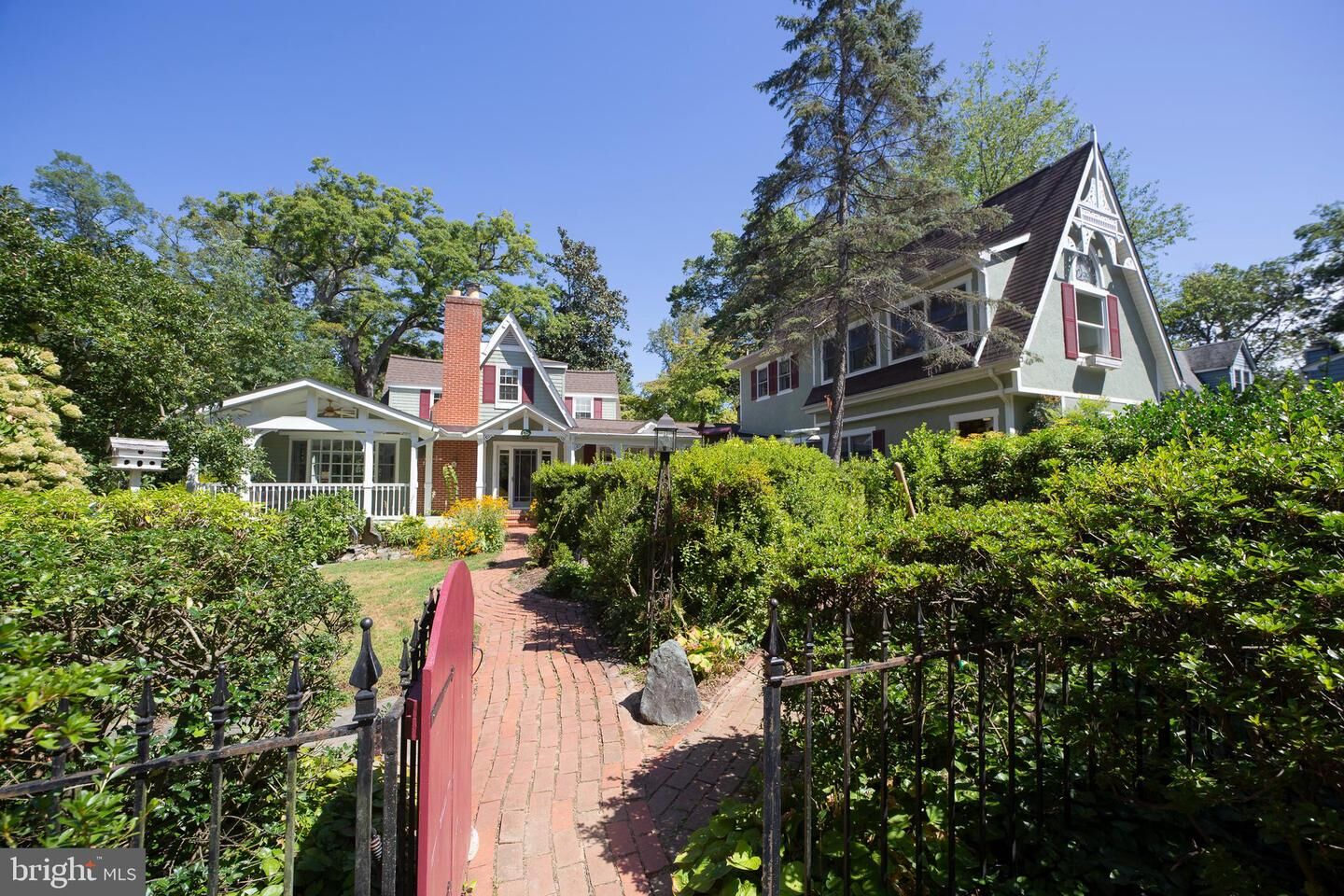Property Photo:  407 Acorn Lane  MD 20880 