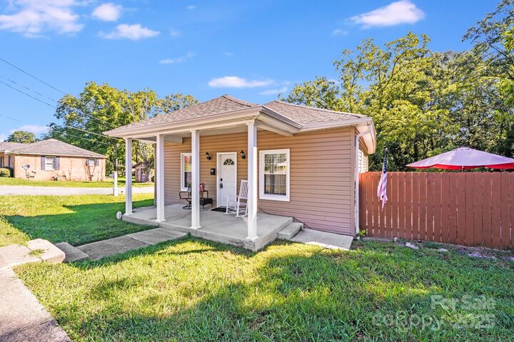 Property Photo: 301 S Mountain Street NC 28021